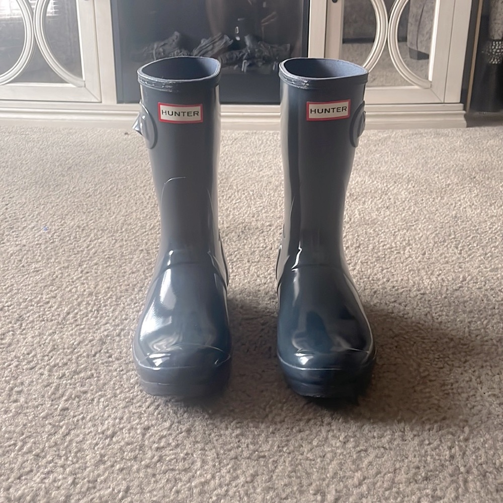 Hunter short rain boots